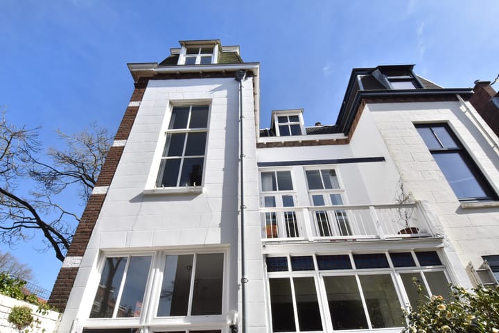 Foto 28 van Johan van Oldenbarneveltlaan 46-B