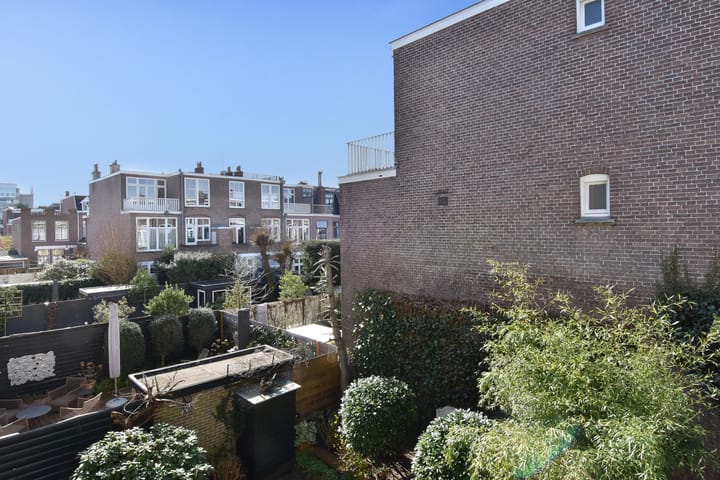 Foto 48 van Johan van Oldenbarneveltlaan 46-B