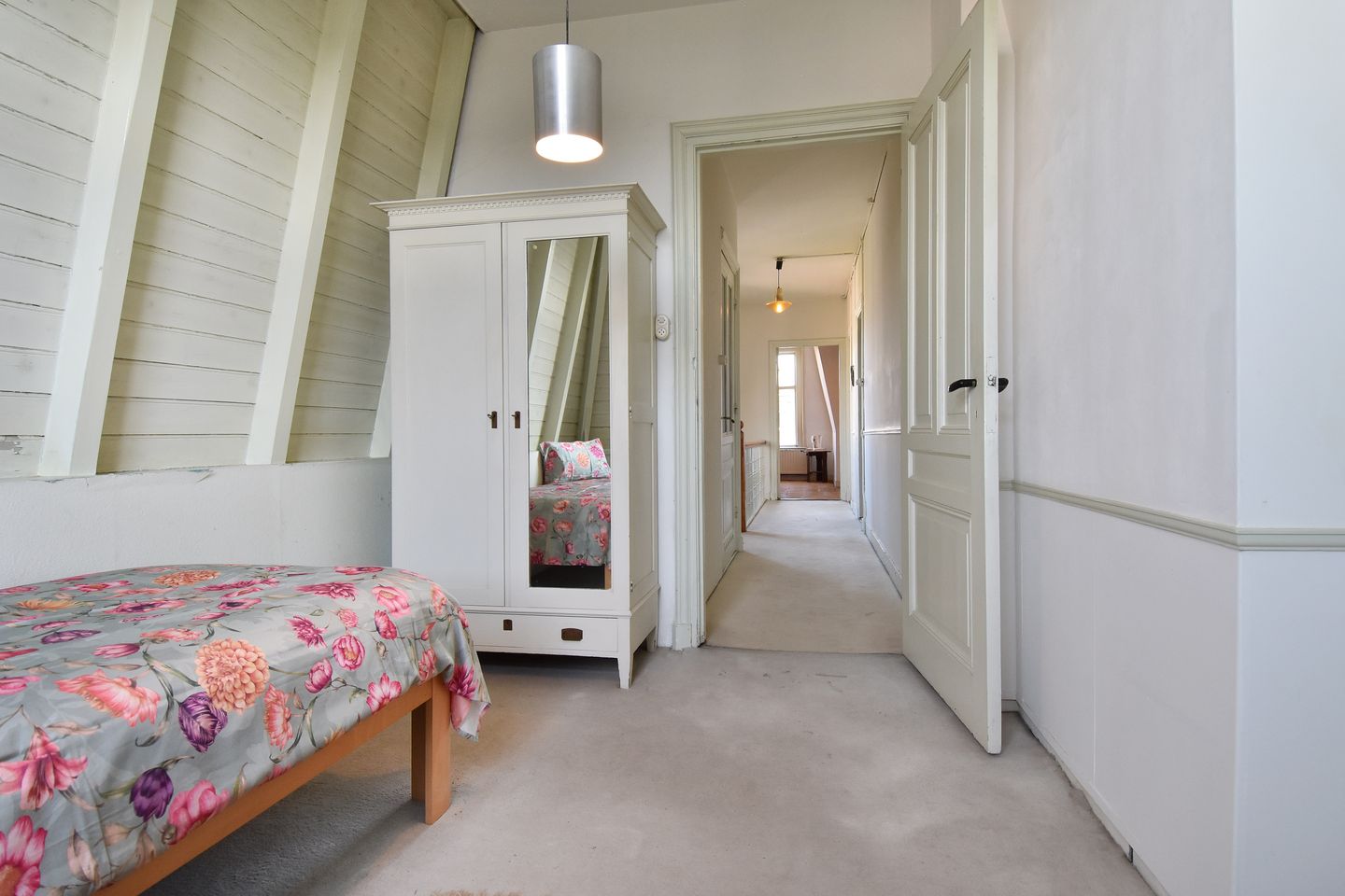 Foto 64 van Johan van Oldenbarneveltlaan 46-B