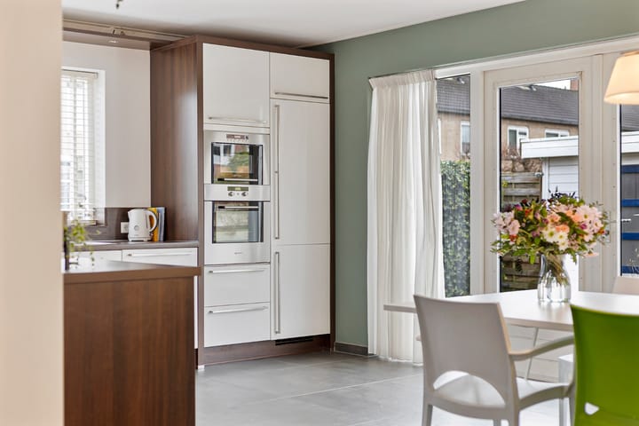 Foto 17 van Hazebroeklaan 9