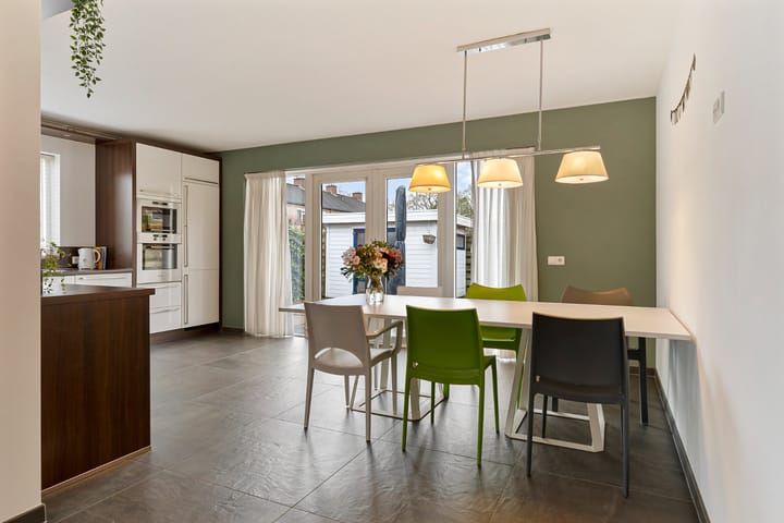 Foto 19 van Hazebroeklaan 9