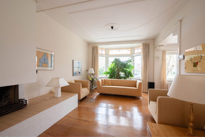 Foto 2 van Van Riebeecklaan 30