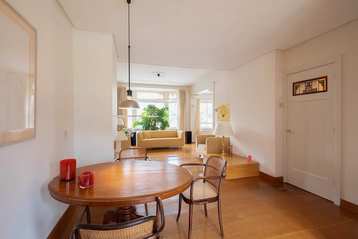 Foto 8 van Van Riebeecklaan 30