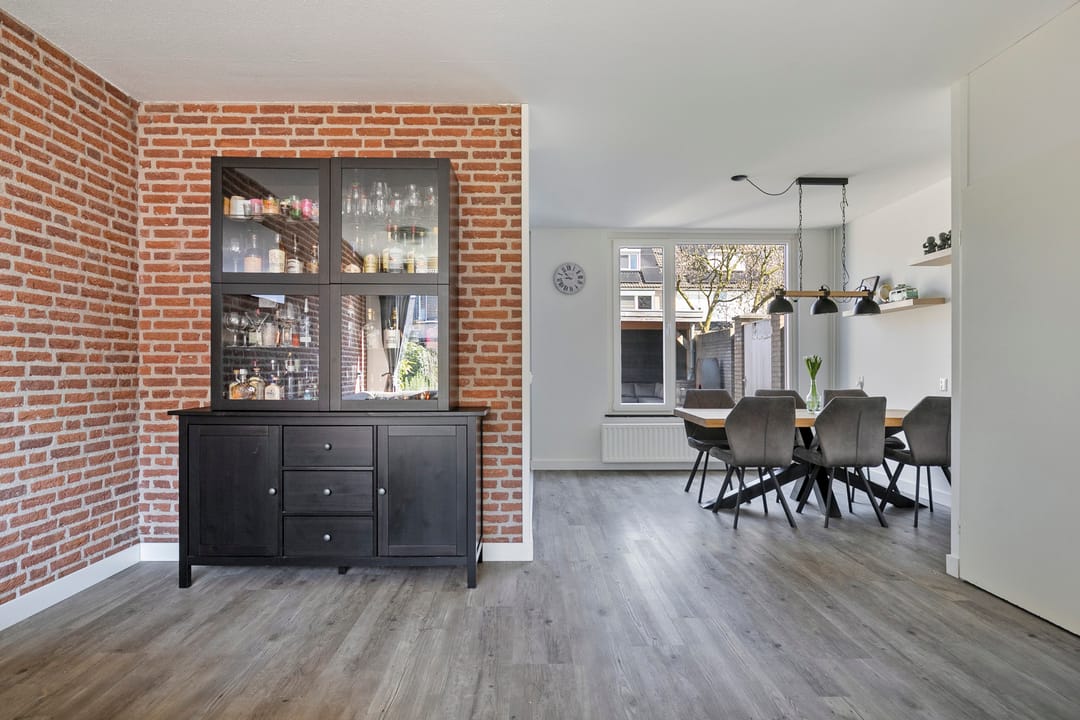 Foto 11 van Pater Dr. Loffeldstraat 9