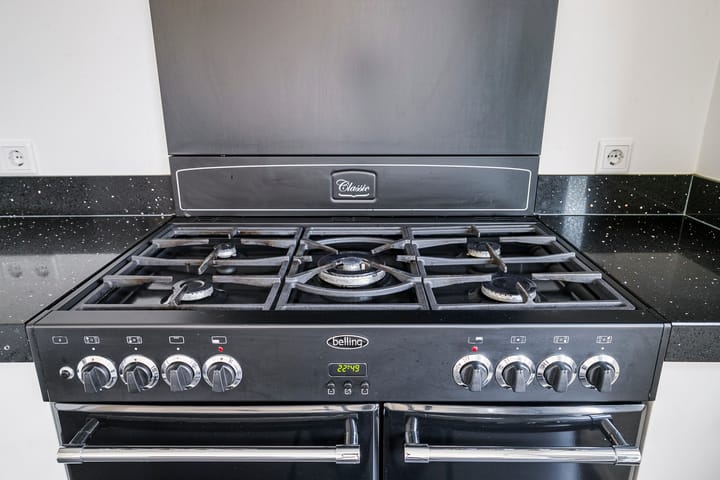 Foto 15 van Pater Dr. Loffeldstraat 9