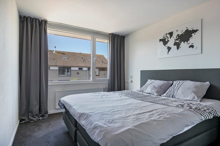 Foto 20 van Pater Dr. Loffeldstraat 9