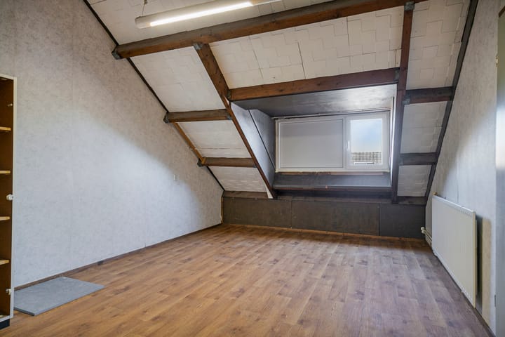 Foto 29 van Pater Dr. Loffeldstraat 9