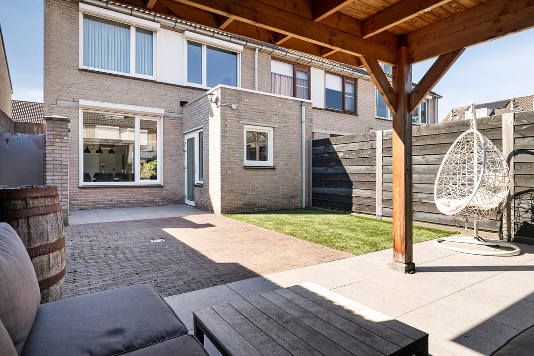 Foto 32 van Pater Dr. Loffeldstraat 9