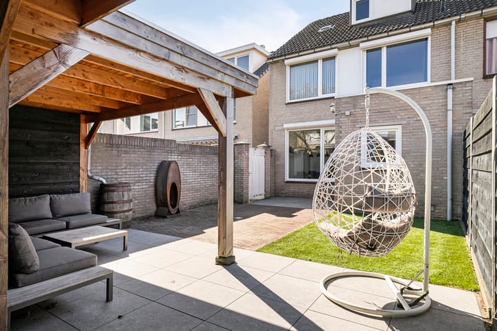 Foto 33 van Pater Dr. Loffeldstraat 9