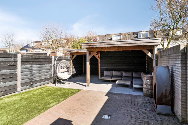 Foto 34 van Pater Dr. Loffeldstraat 9