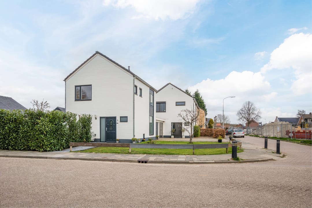 Foto 2 van Hessenbergstraat 1