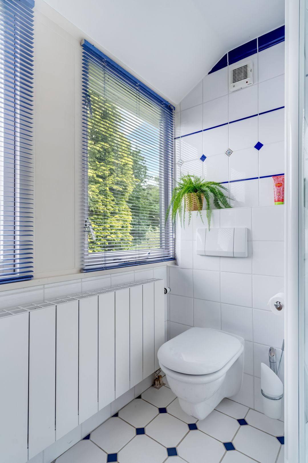 Photo 43 of Magnolialaan 7