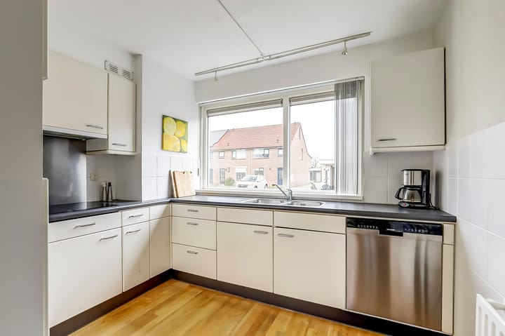 Foto 15 van Indira Gandhilaan 39