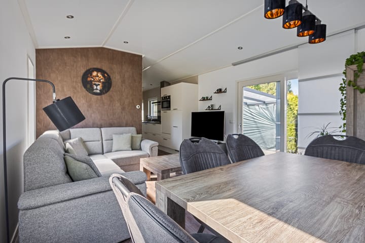 Foto 2 van Zwembadweg 37-133