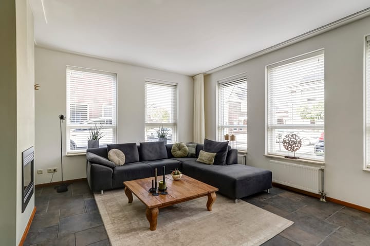 Foto 2 van Zilveresdoorn 42