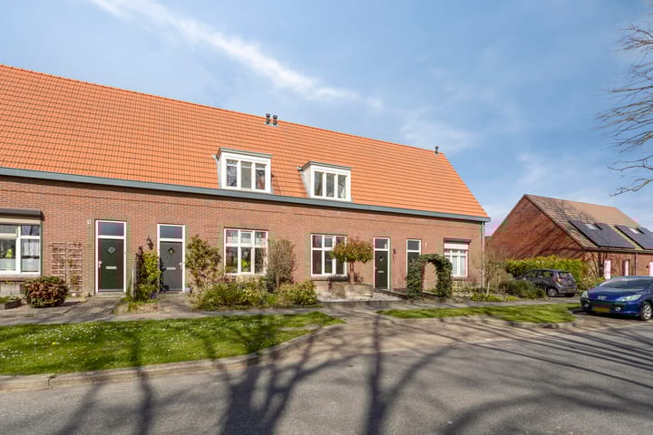 Foto 2 van Spoorstraat 17