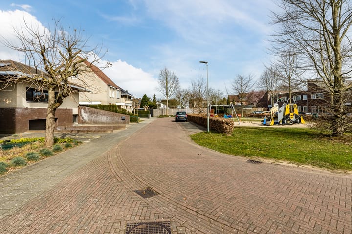 Foto 8 van Holthuysenweg 3