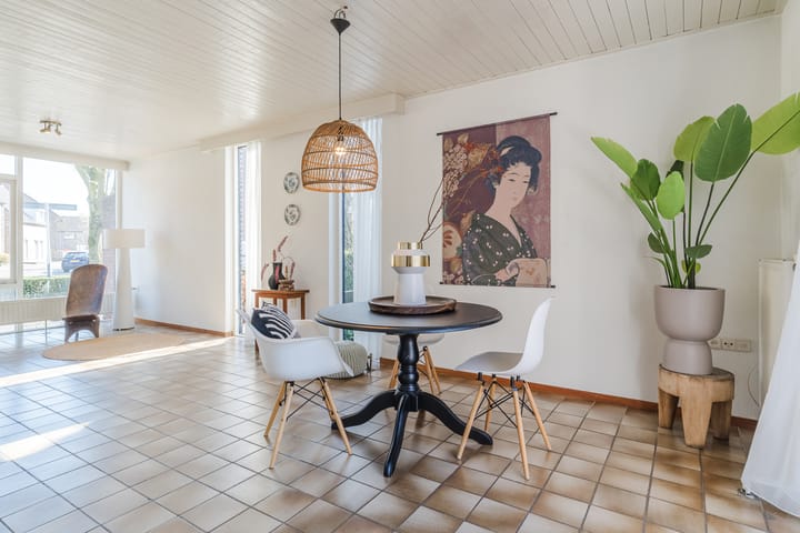 Foto 10 van Burg. Van den Oeverstraat 2