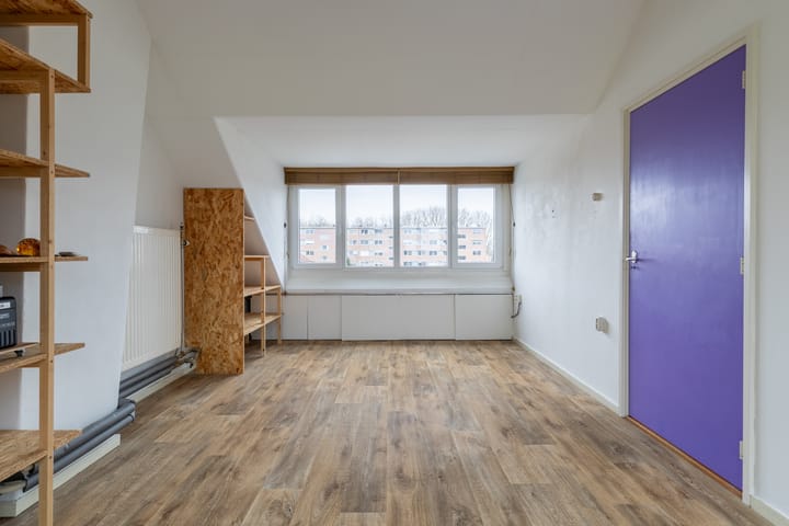 Photo 57 of Bronkhorststraat 11