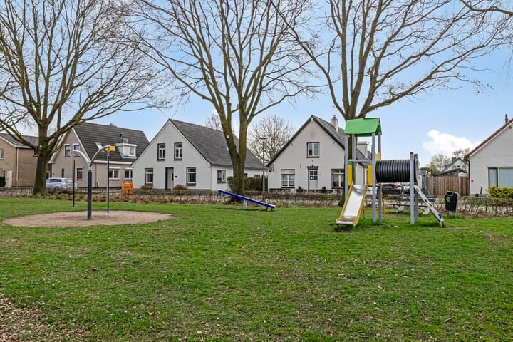 Foto 36 van Dennenstraat 3