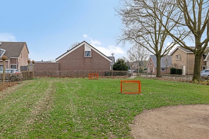 Foto 37 van Dennenstraat 3