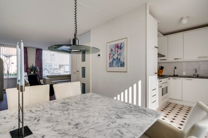 Photo 10 of Brededwarsstraat 56