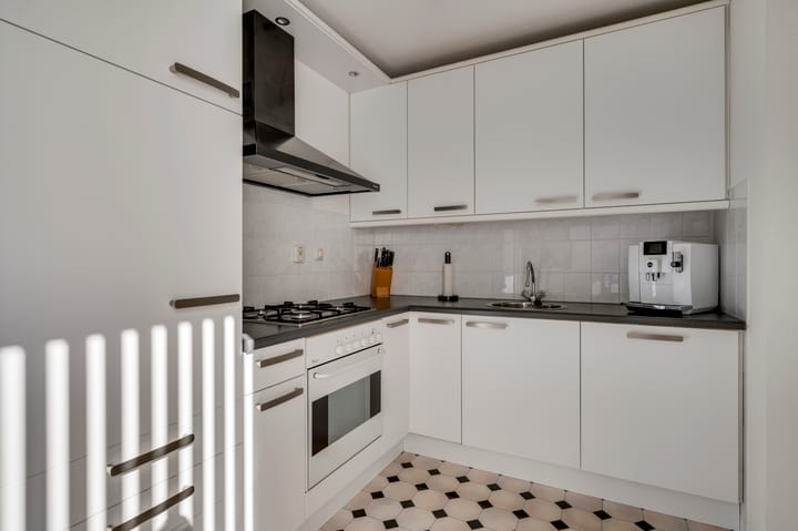 Photo 11 of Brededwarsstraat 56