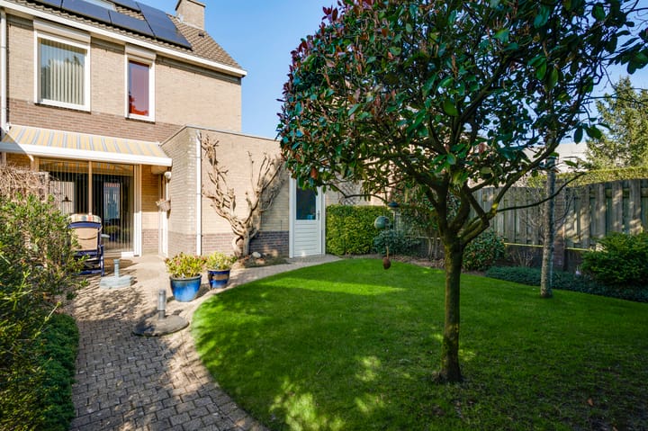 Photo 18 of Brededwarsstraat 56