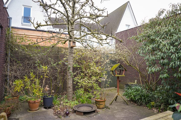 Photo 35 of Dokter Kochstraat 7