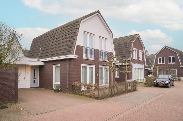 Photo 36 of Dokter Kochstraat 7