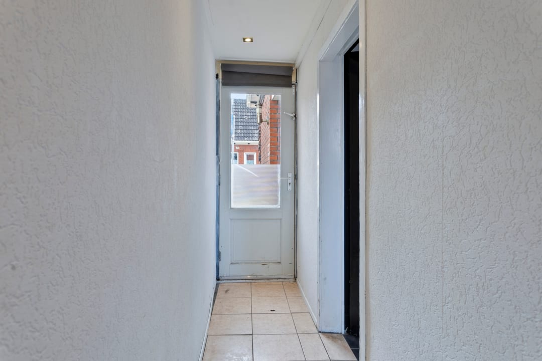 Photo 23 of Marcus Buschstraat 61