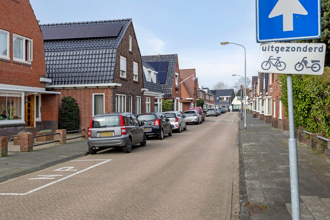 Photo 43 of Marcus Buschstraat 61