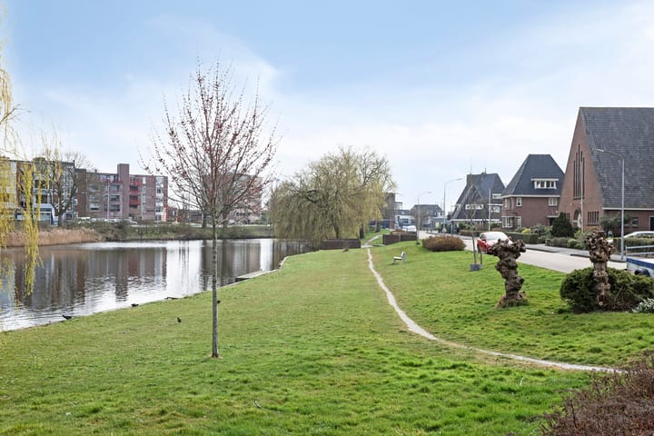 Foto 45 van Marcus Buschstraat 61