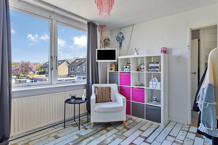 Photo 14 of Kamillestraat 14