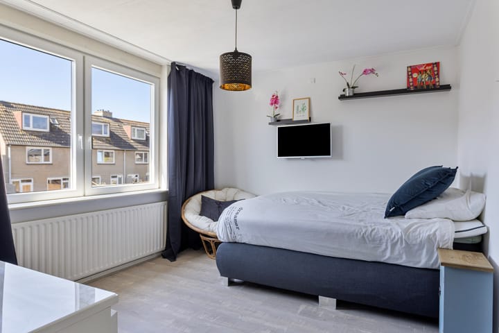 Photo 15 of Kamillestraat 14