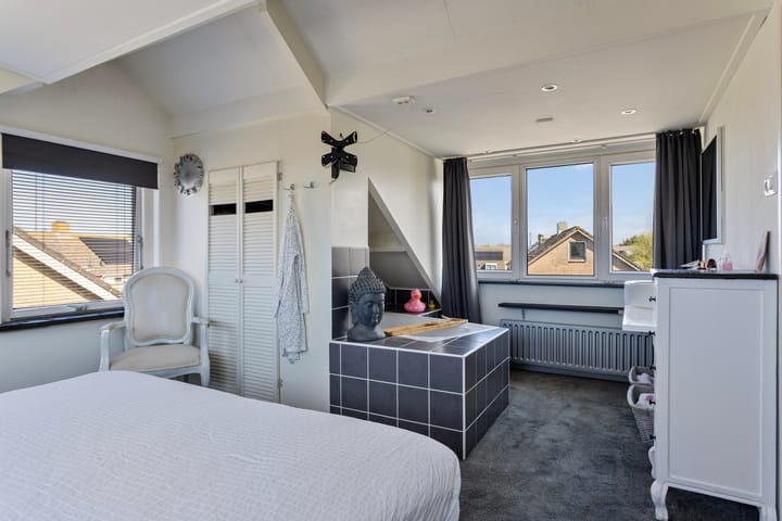 Photo 20 of Kamillestraat 14