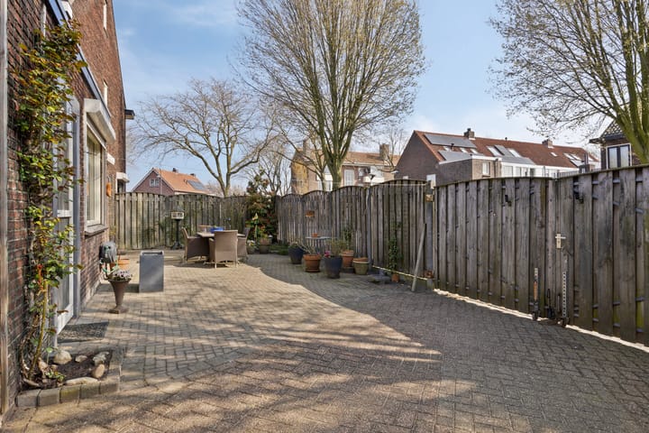 Foto 39 van Korenbloemstraat 13