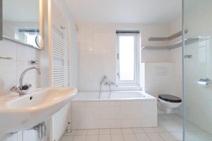 Foto 42 van Spits 12