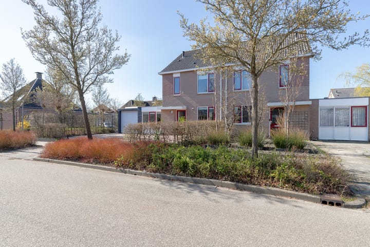 Foto 52 van Spits 12