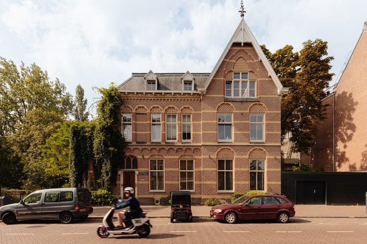 Photo 6 of Spaarndammerstraat 9-A