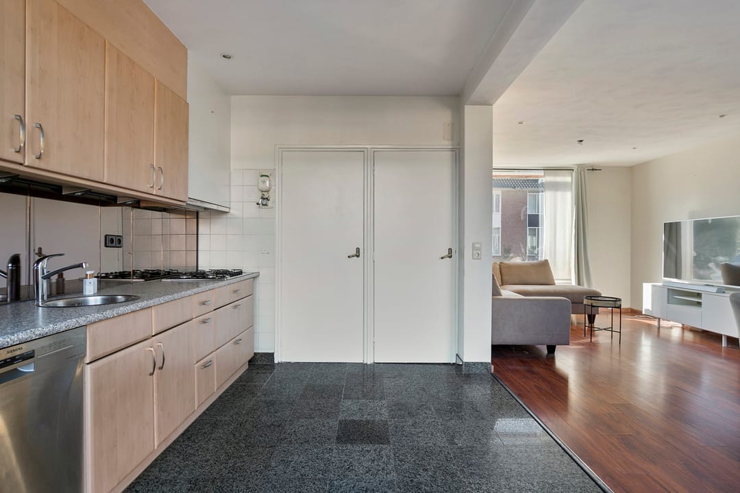 Foto 8 van Den Haas 9