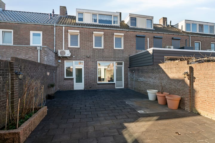 Foto 21 van Den Haas 9