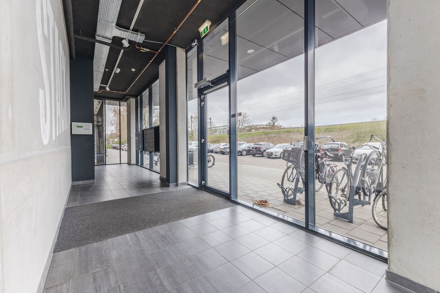 Foto 29 van Pieter van Musschenbroekstraat 187