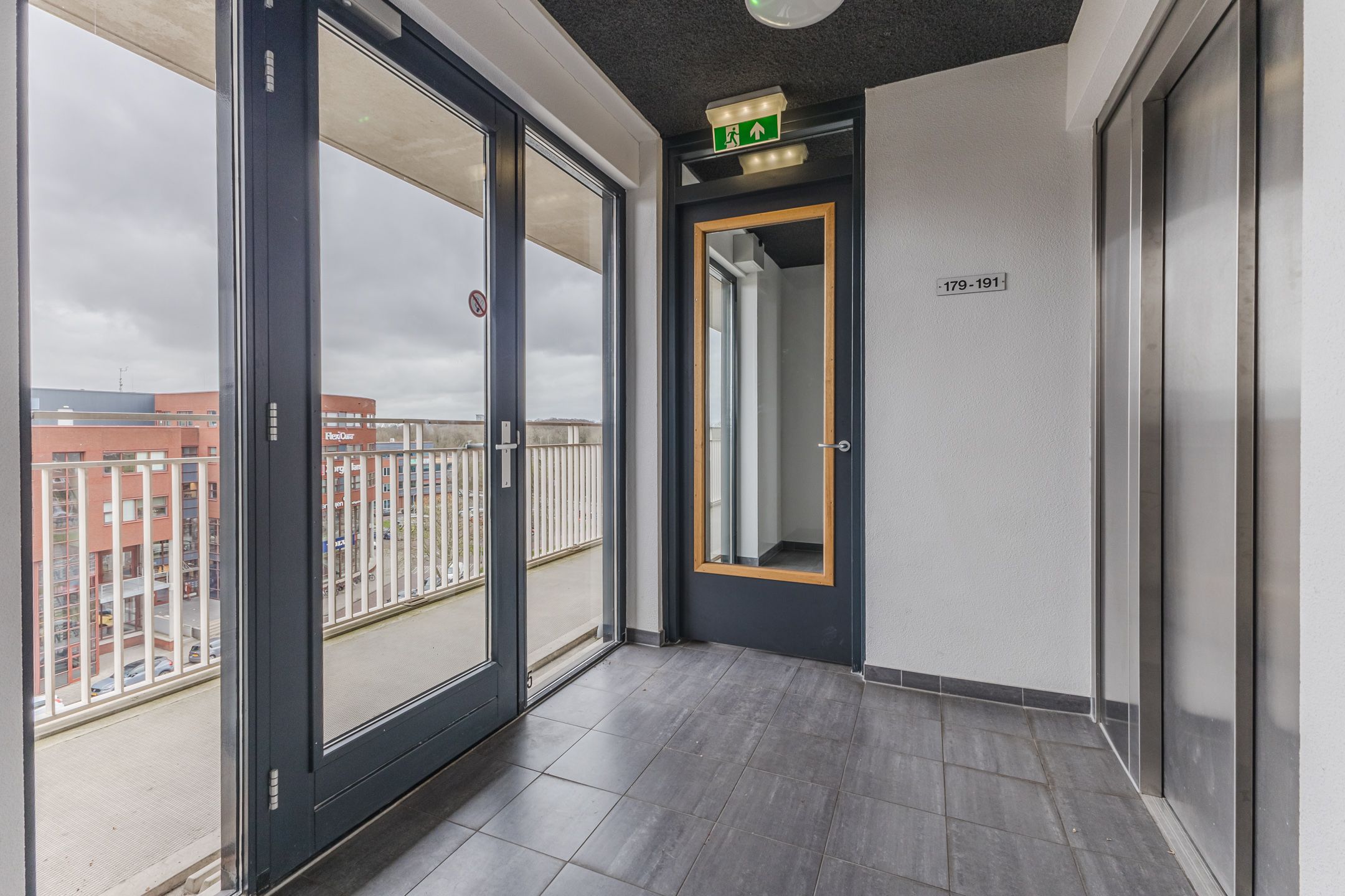 Foto 30 van Pieter van Musschenbroekstraat 187