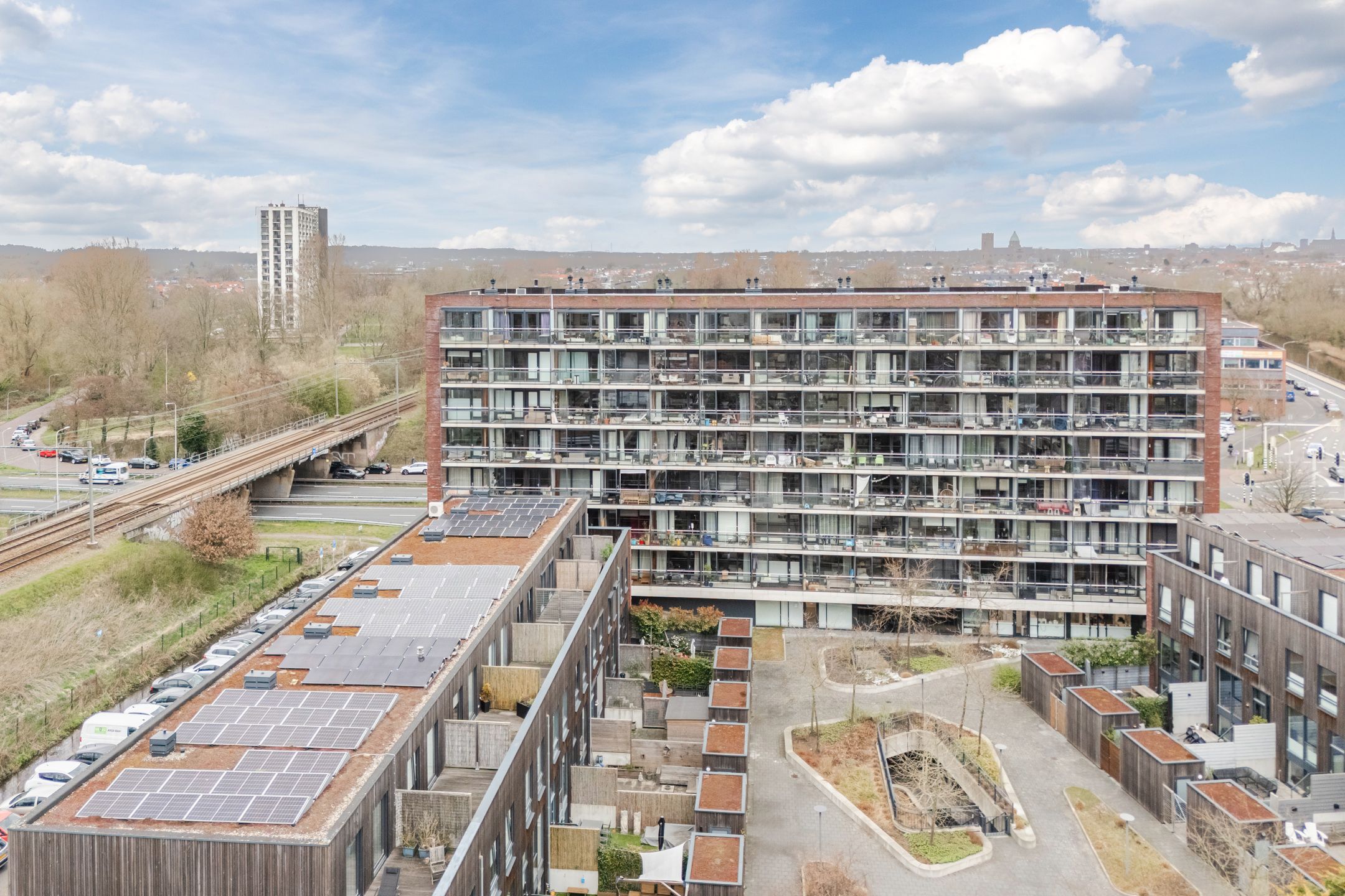 Foto 39 van Pieter van Musschenbroekstraat 187