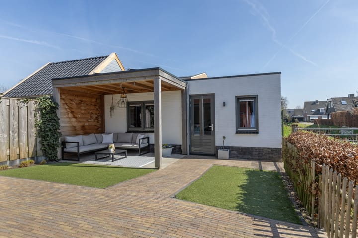 Foto 2 van Schoolstraat 45