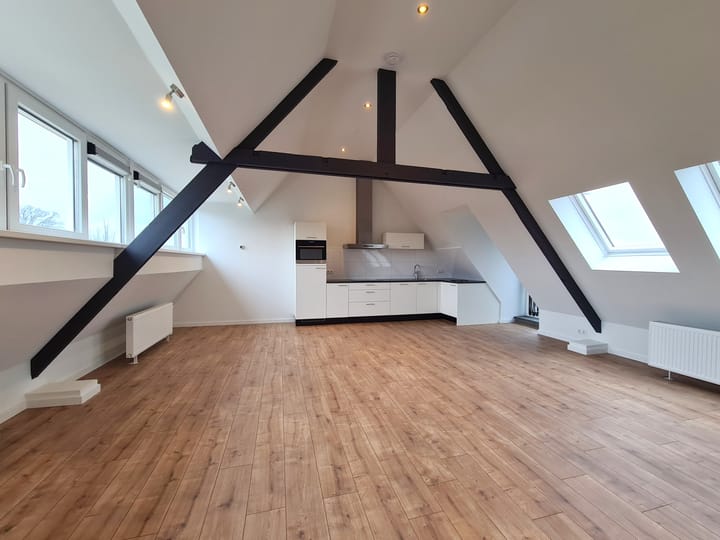 Photo 1 of Veldekelaan 3-A