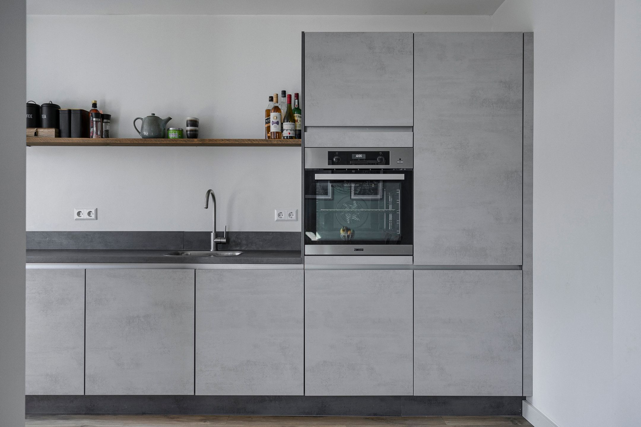 Foto 15 van Van Leeuwenhoekstraat 112