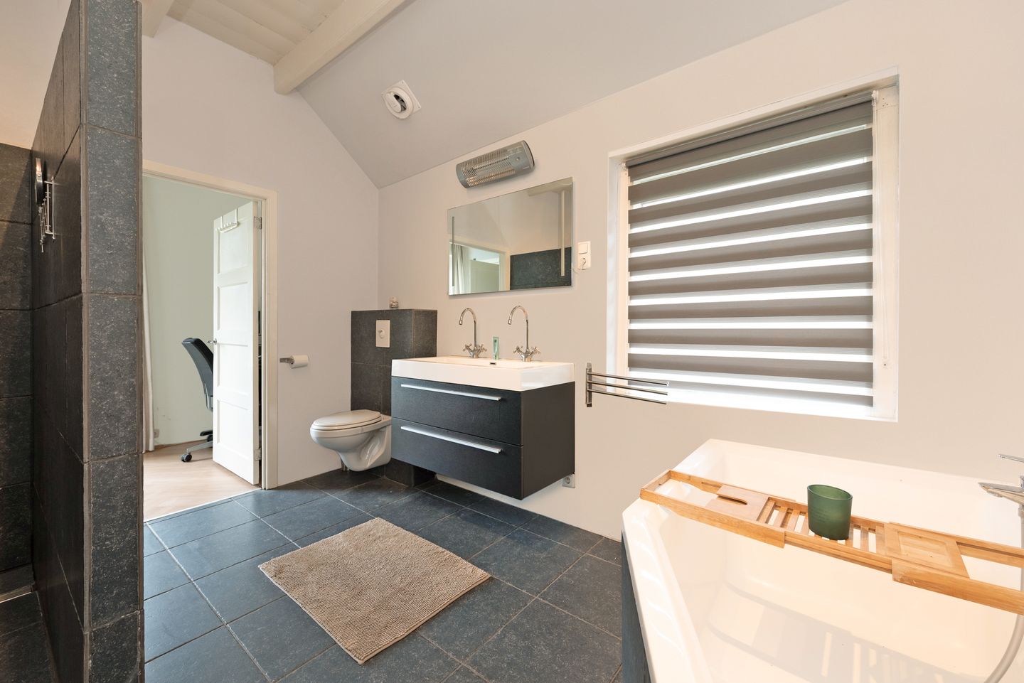 Foto 35 van Dokter van de Kolkstraat 36