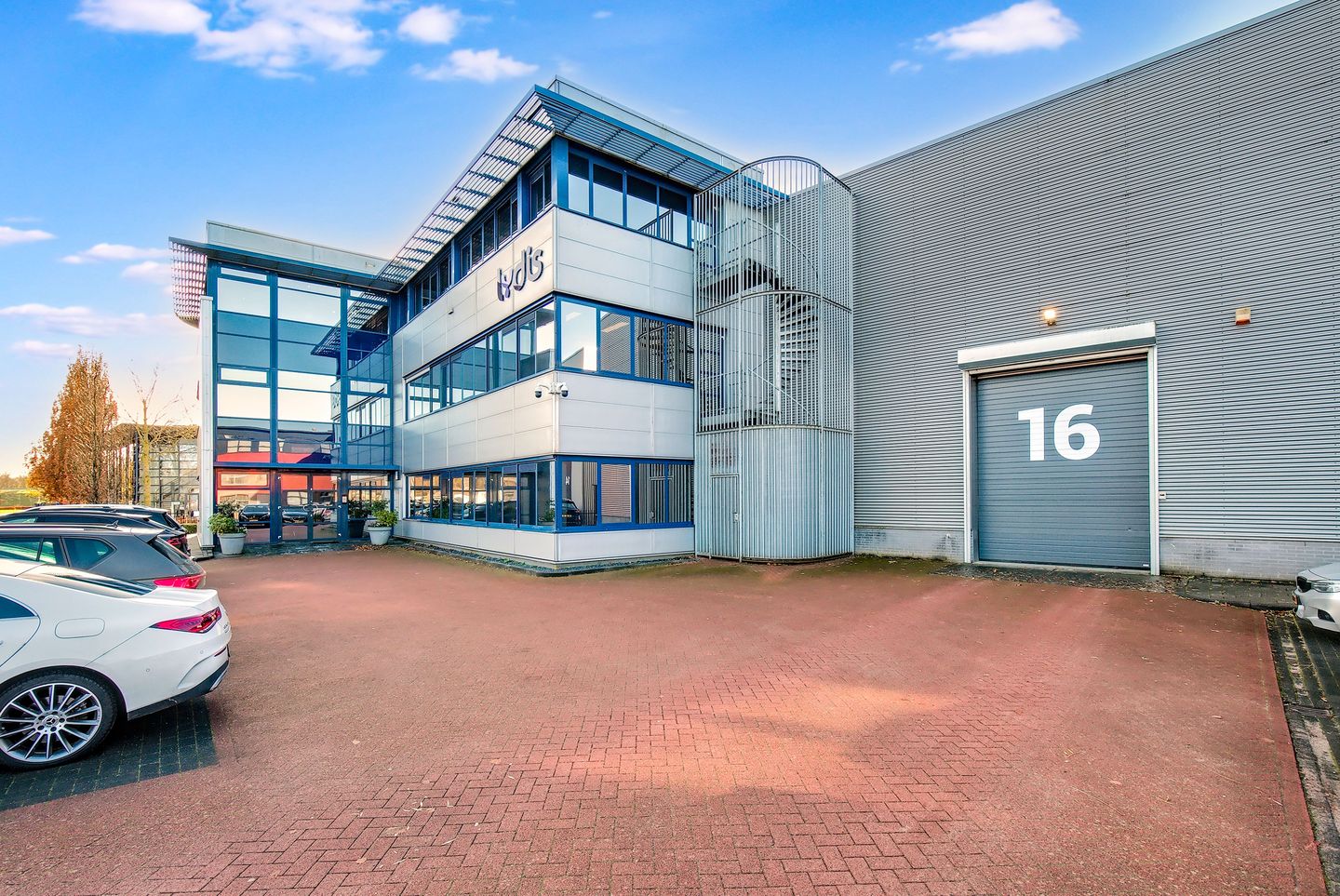 Bekijk foto 4 van Jool-Hulstraat 16